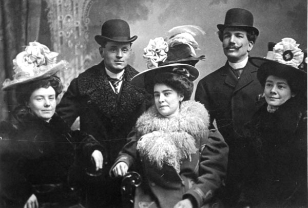 1900-dagenaisfamilyl